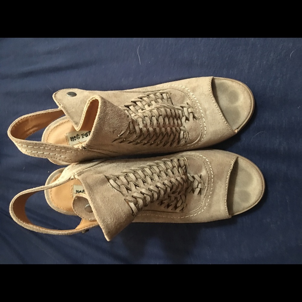 Buckle Not Rated shoes